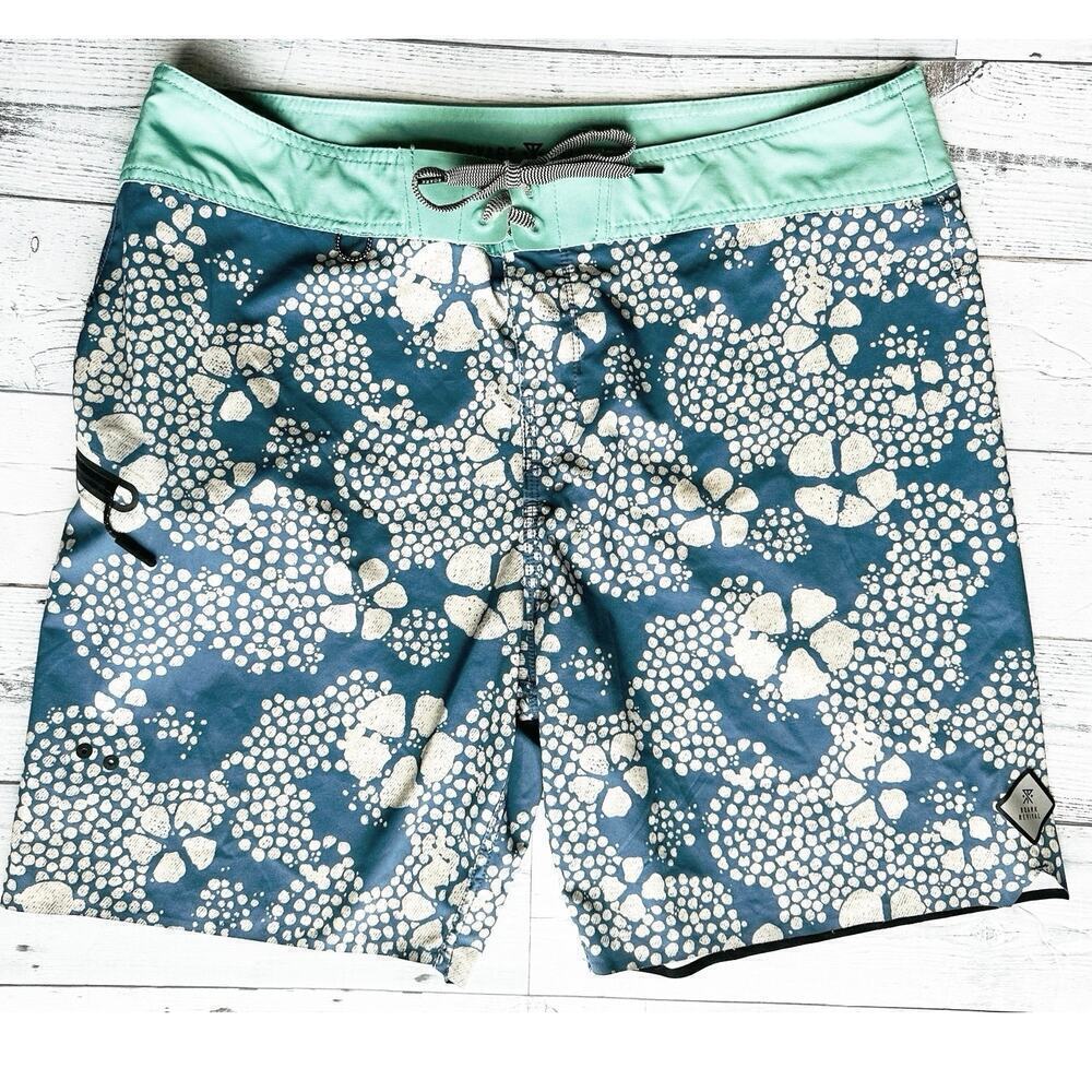 Roark Revival The Savage Board Shorts Men’s Size 36